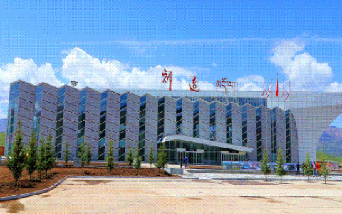 青海日报、中国民航报刊发陕青机场联合重组20周年发展纪实